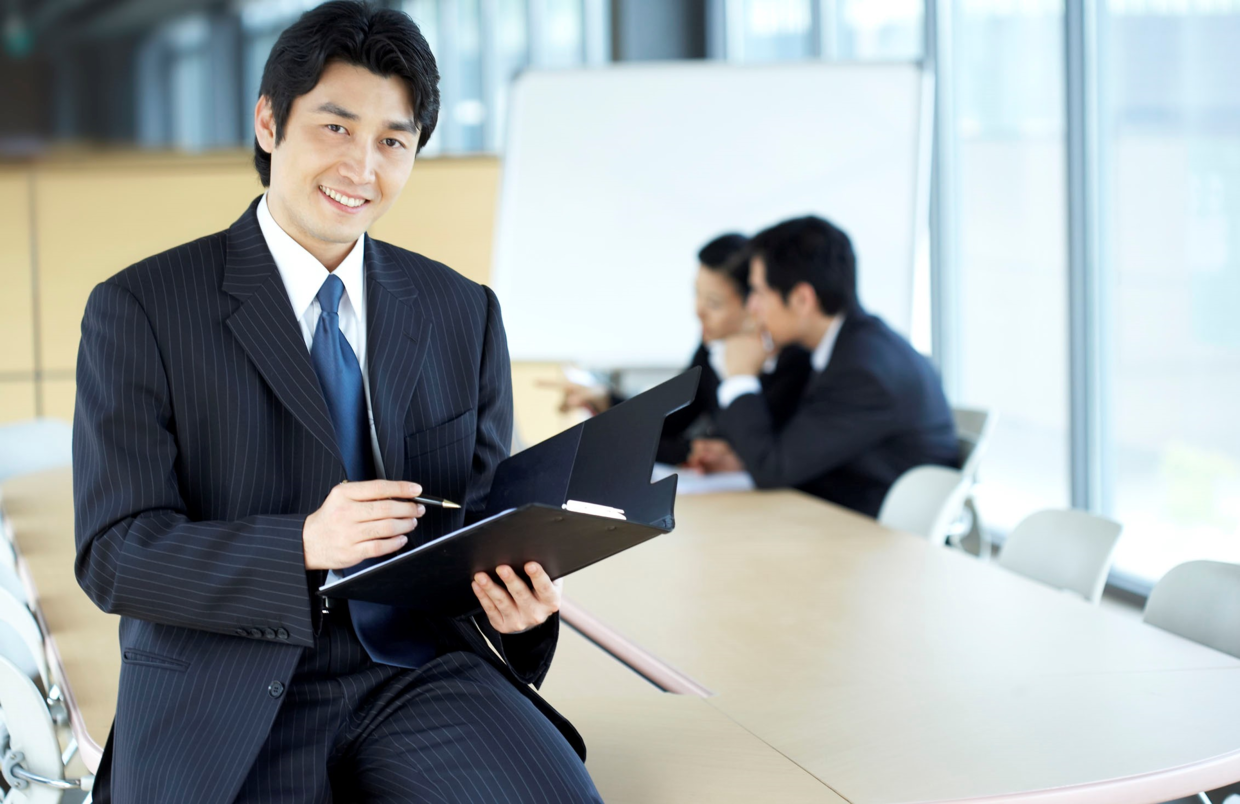 香港金管局连续干预港元汇率,情况如何发展?