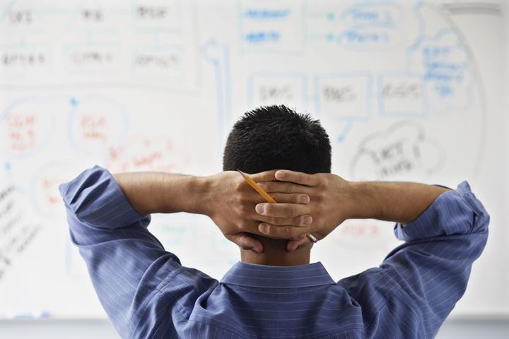 巴菲特继续“瘦身”银行股:伯克希尔哈撒韦Q2疑再减持69亿美国银行(BAC.US)持仓