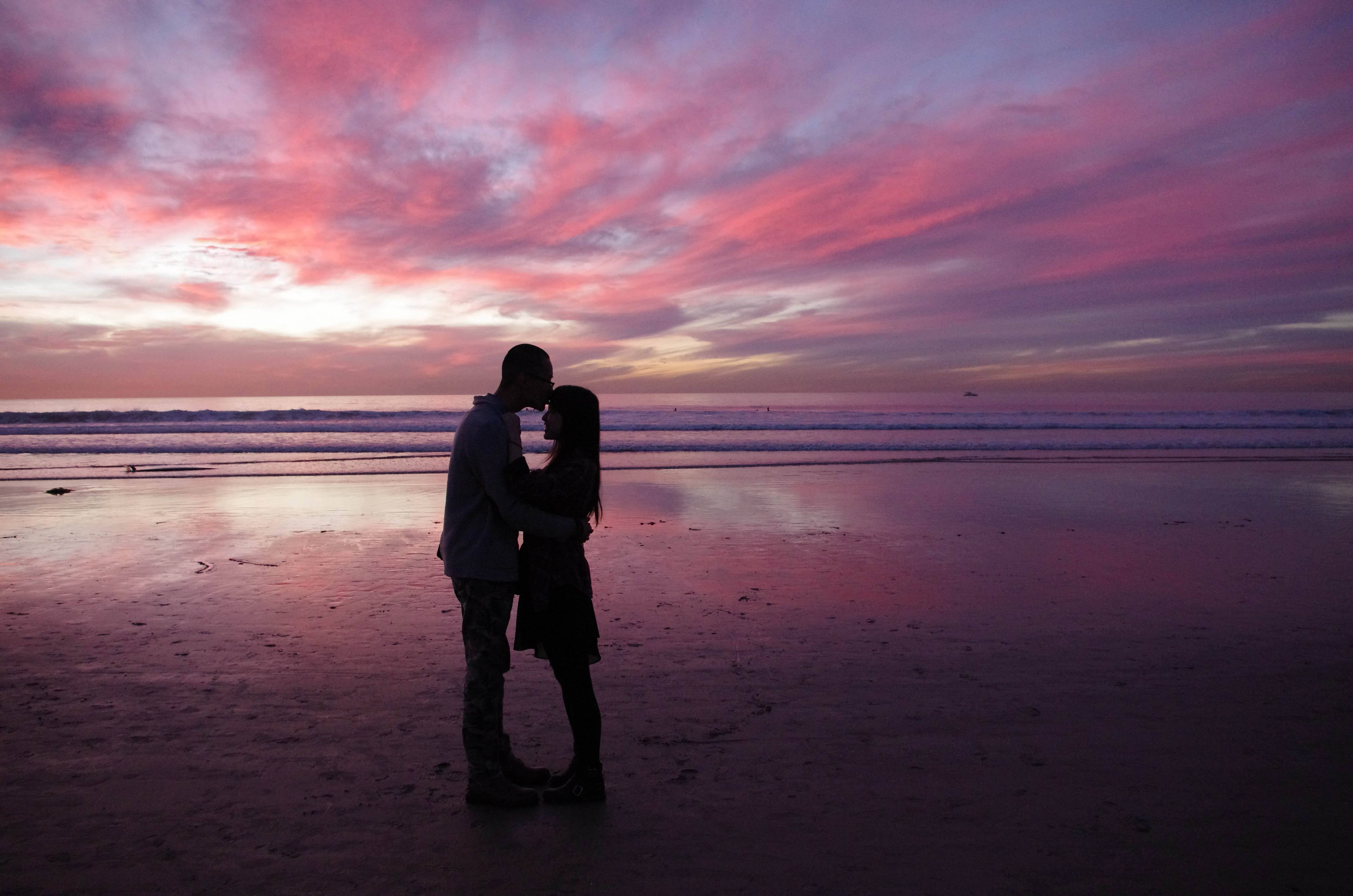 美丽广东，志愿有我——志愿者进社区开展环保活动